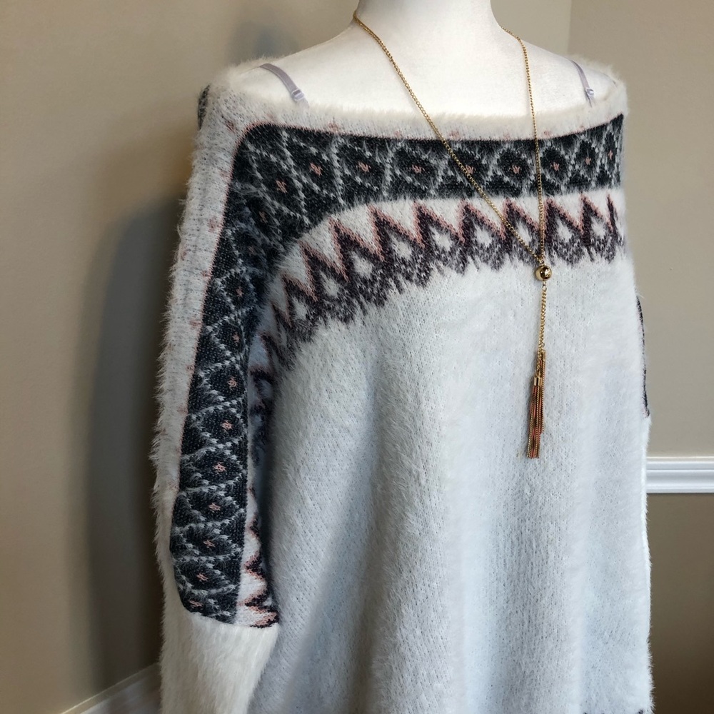 Cardigan - Picture 2 of 6